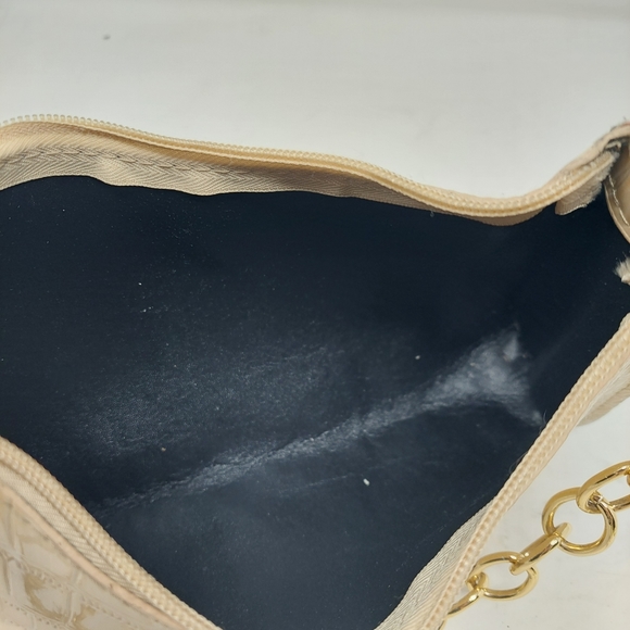 Cream Croc Embossed Patent Leather Gold Chain Accent Baguette Shoulder Bag Retro - Picture 9 of 10
